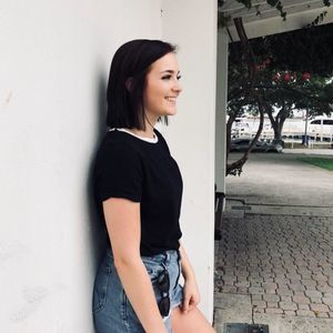 Meet your Posher, Alexis